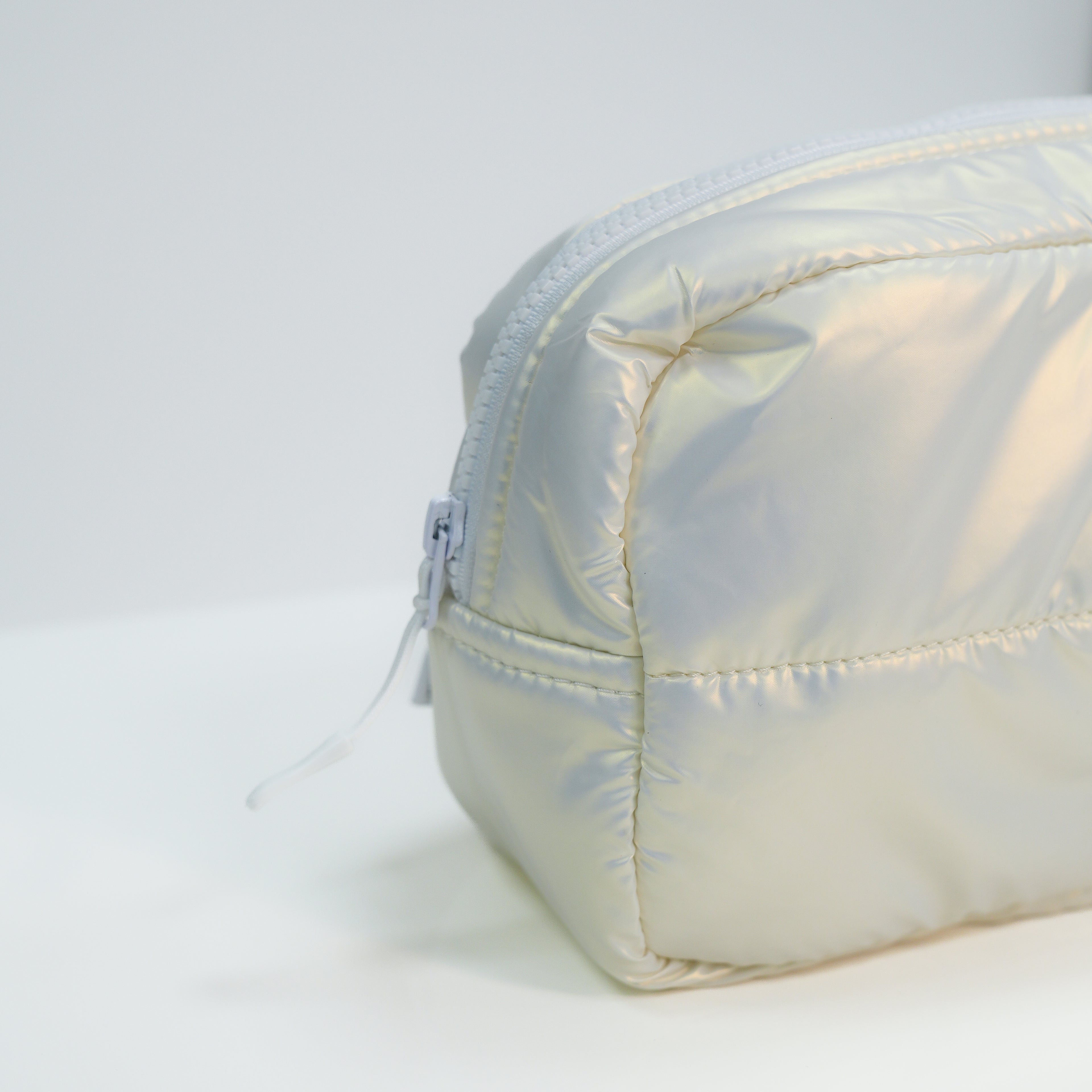 Rack It Up Metallic White Bag